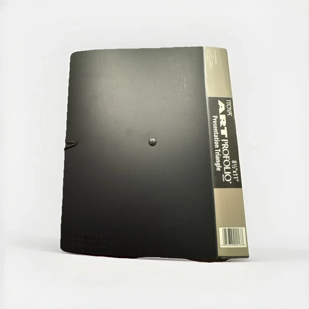 ITOYA Art Profolio Presentation Triangle 8.5x11 Portfolio Folder Black